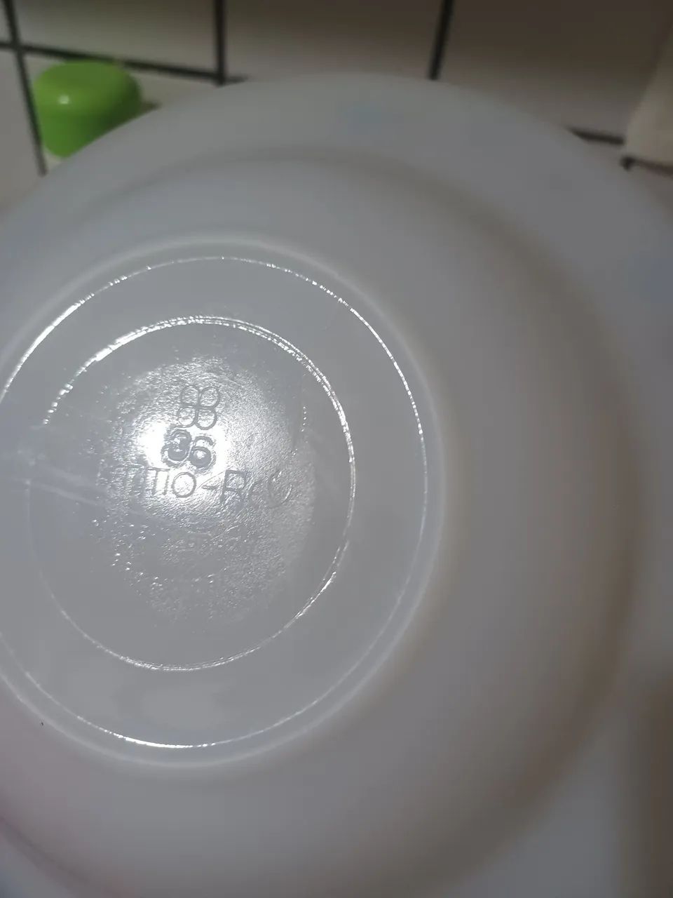 4 PRATOS FUNDOS VIDRO OPALINADO ANTIGOS  - Foto 2
