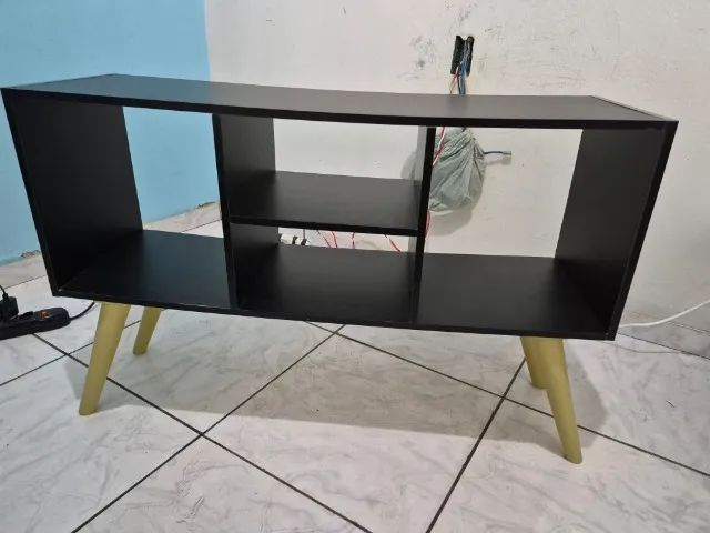 Vendo rack para Tv até 40 polegadas (pés retrô) - Foto 2
