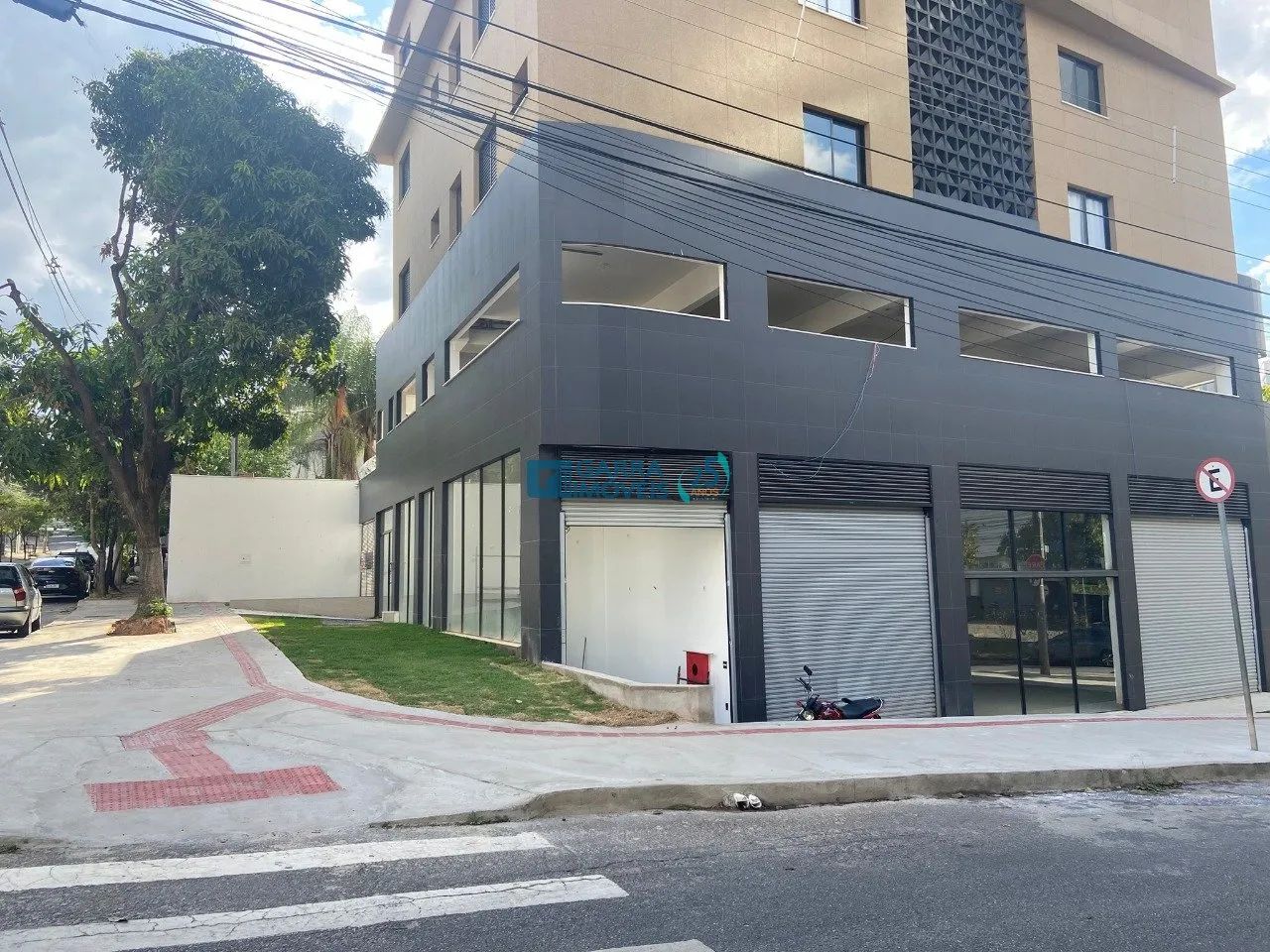 Loja nova próx. Colégio Dona Clara, 38m