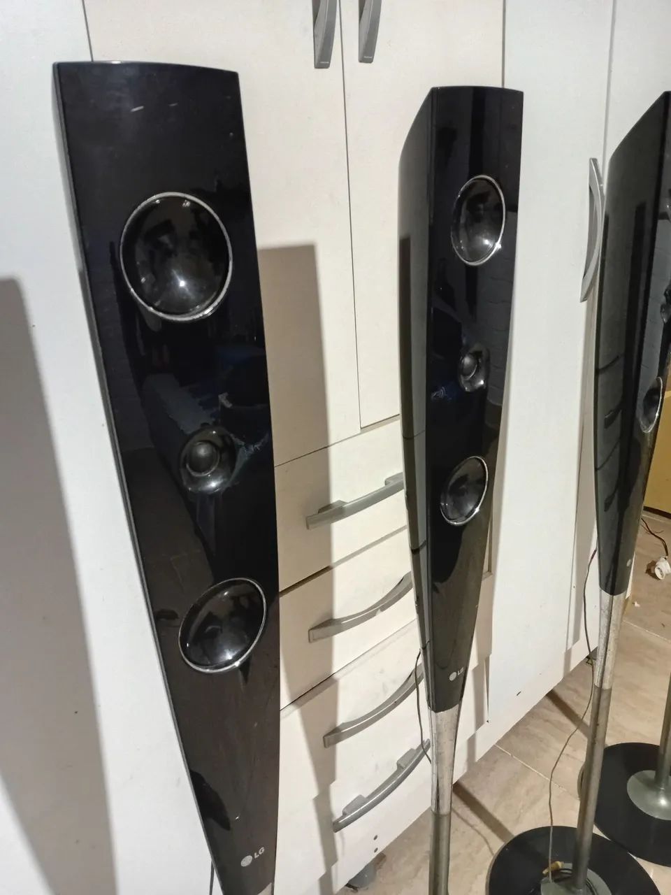 4 Colunas de som LG e uma caixa - Foto 2