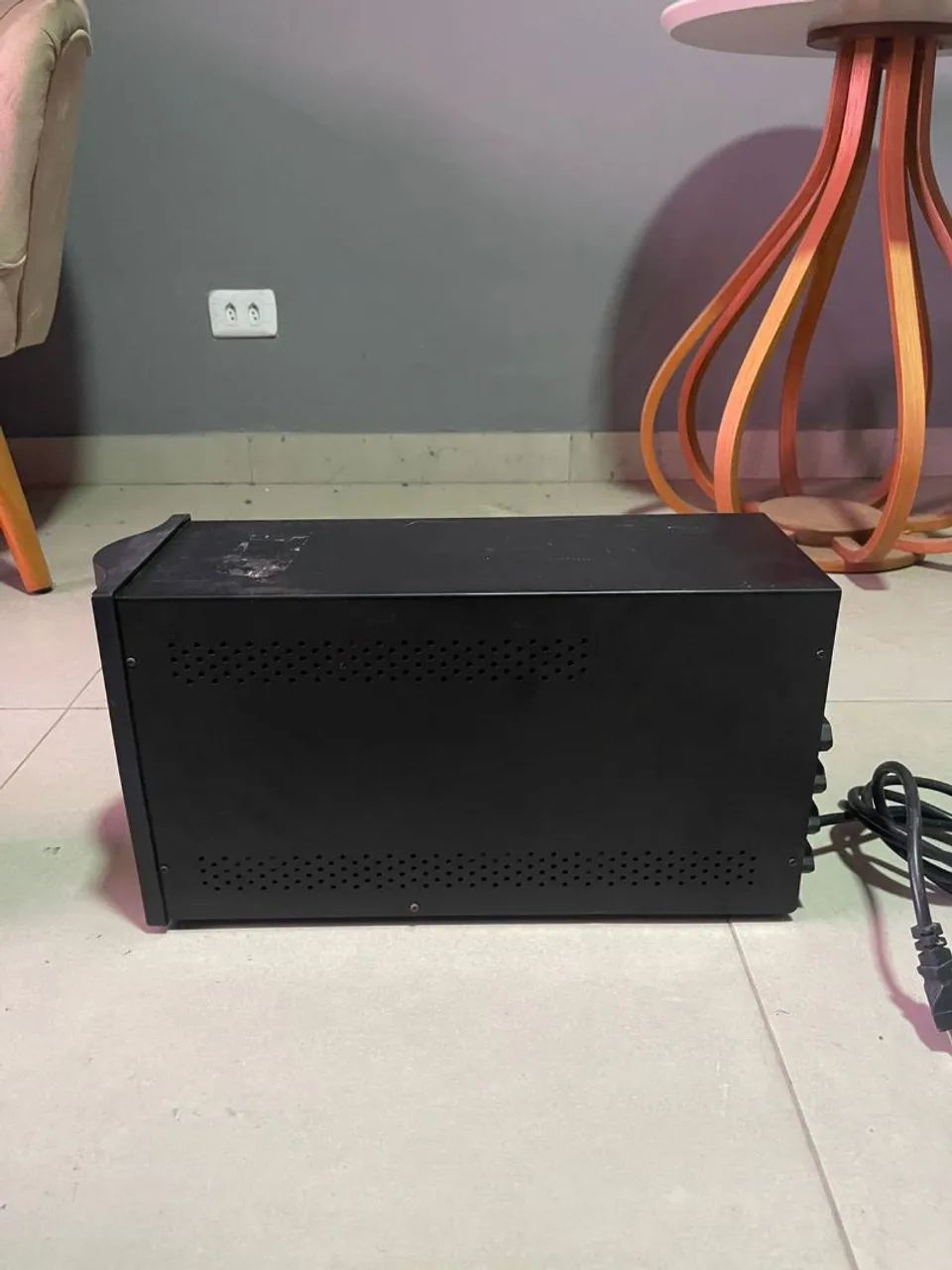 nobreak APC Back-UPS 2200 - Foto 2