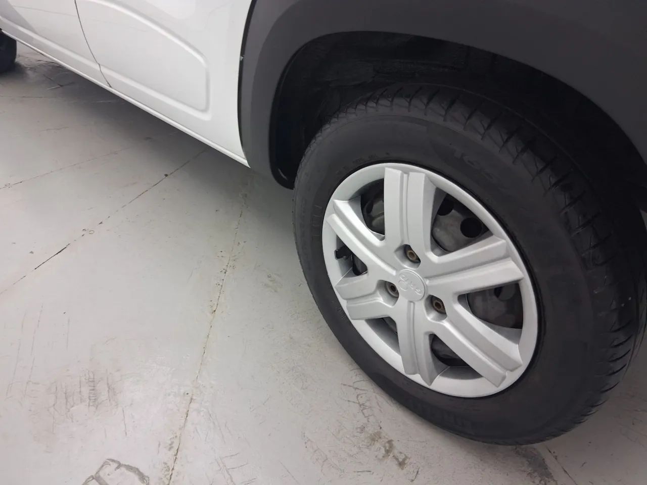 Renault Kwid 1.0 Zen, foto 12 de 18