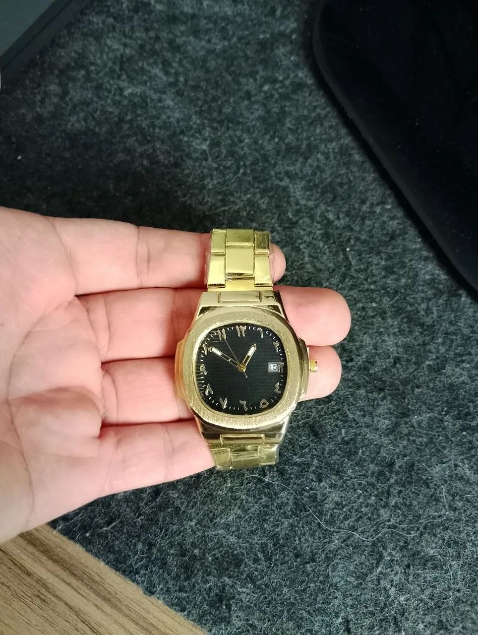 Relógio Dourado cor ouro para Carnaval - Foto 2