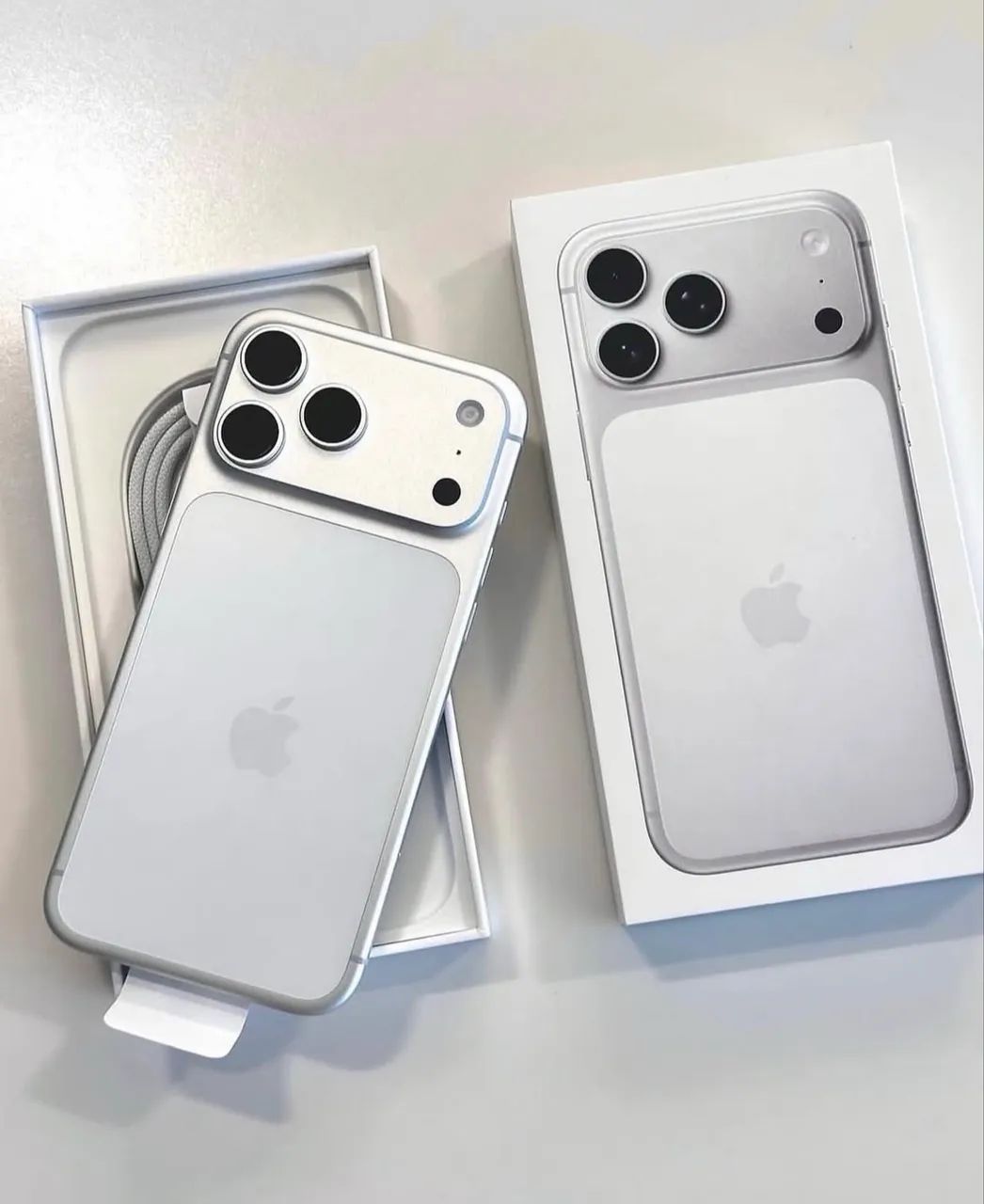 IPHONE 17 PRO MAX SILVER NOVO 256GB - Celulares e Smartphones