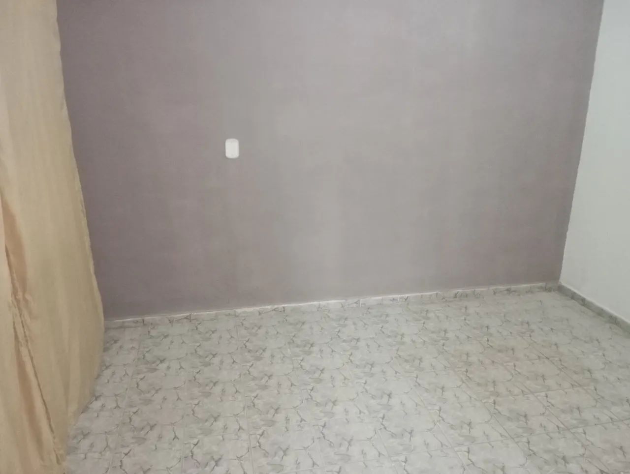 Aluga quarto e cozinha no Quarentenário  - Foto 2