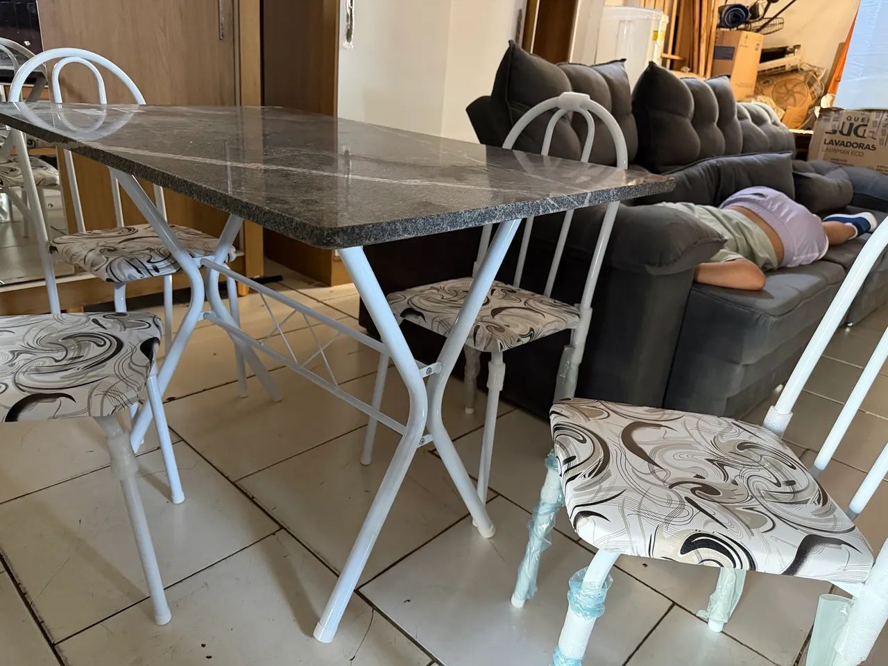 Mesa 4 cadeiras com pedra granito 1,20 Mt  - Foto 2
