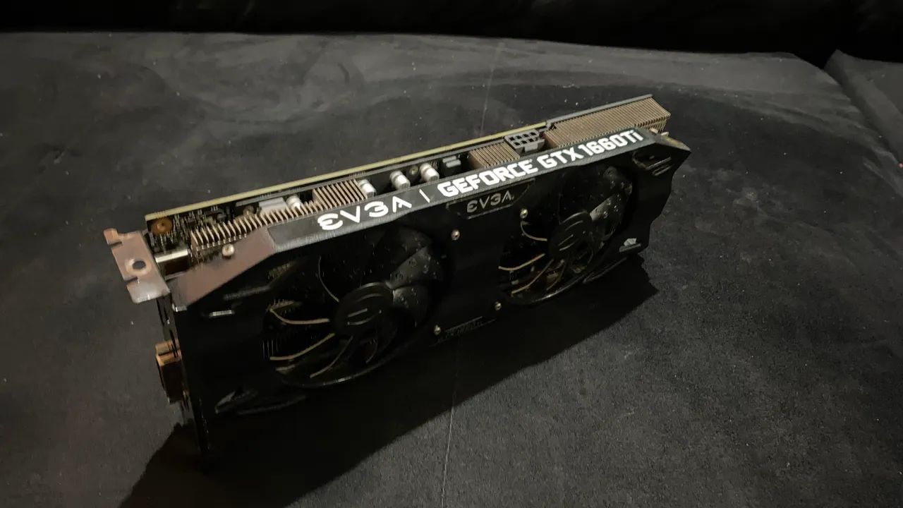 GTX 1660 TI da EVGA