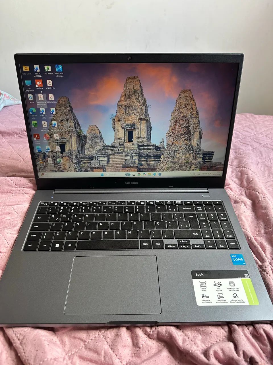 Notebook I3 256 gb funcionando perfeitamente 