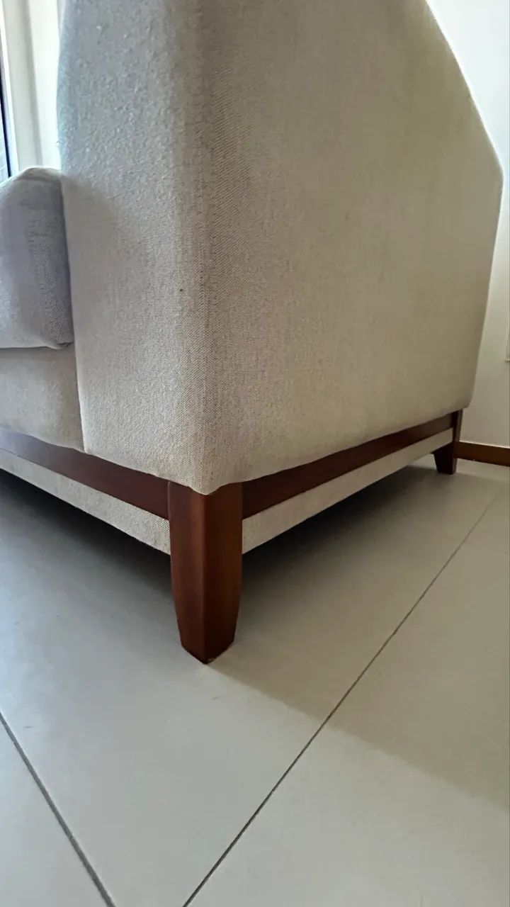 OFERTA e QUALIDADE IMPERDÍVEIS- sofá de madeira maciça e 100% linho - Foto 3