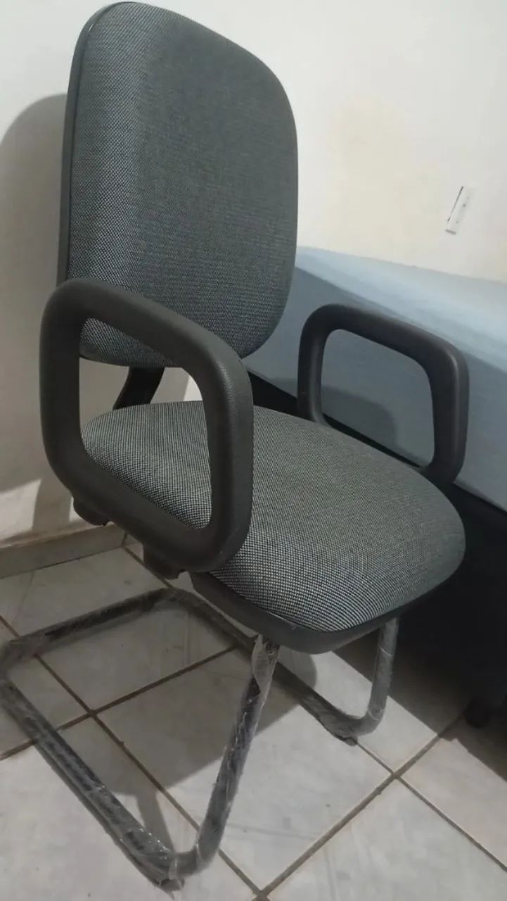 VENDO CADEIRA (NOVA, NUNCA USADA!) - Foto 2