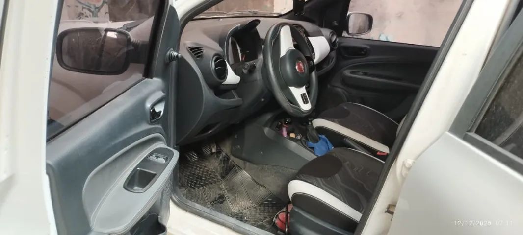 Fiat Uno Evolution 1.4 Fire Flex 8V 5P 2016 - Foto 3