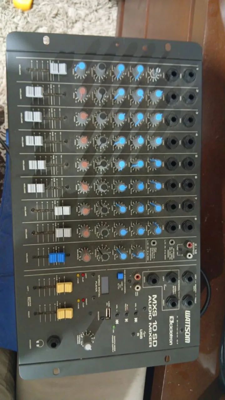 Mesa de som, instrumental  - Foto 2
