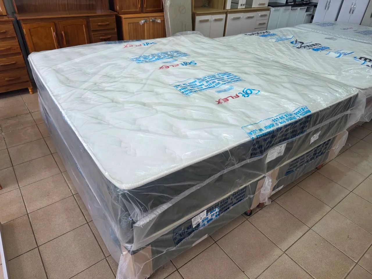 Cama box super King softflex molas ensacadas nova  - Foto 4