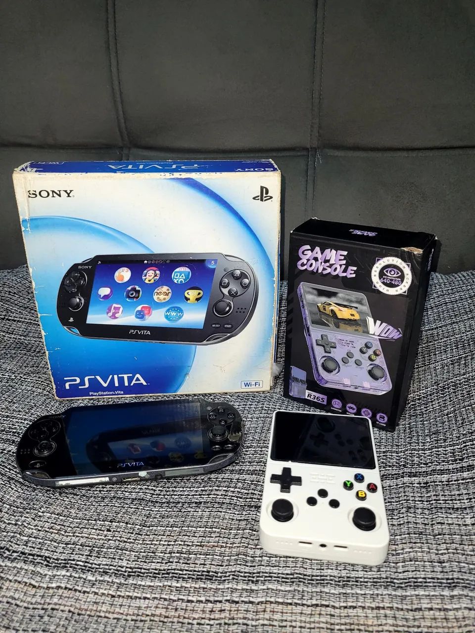 PlayStation®Vita 本体FW3.68 PsVita (Fat) + R36s - Consoles de Vídeo Game - Jardim Residencial