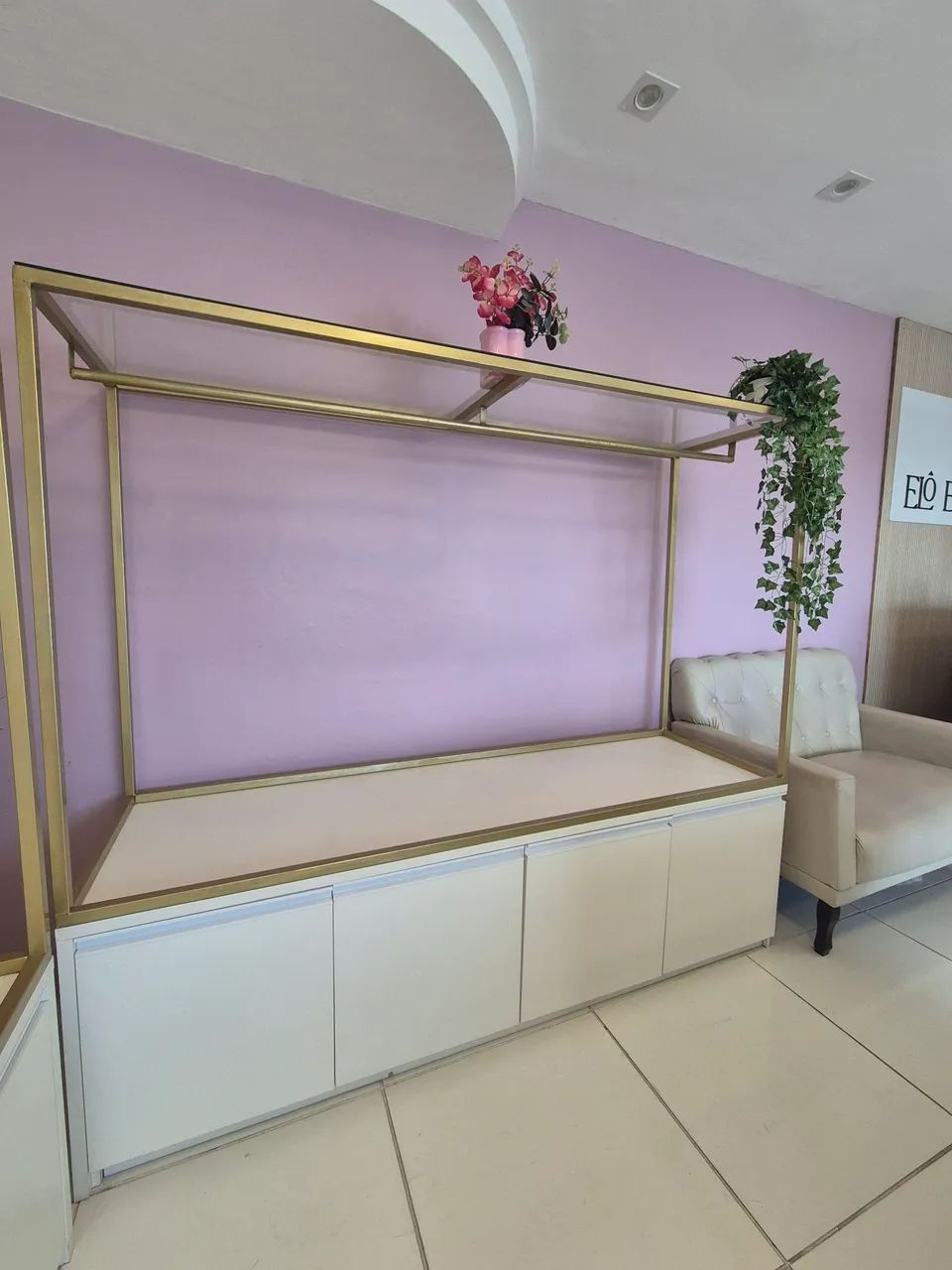 Vendo arara roupas com movel mdf  - Foto 3