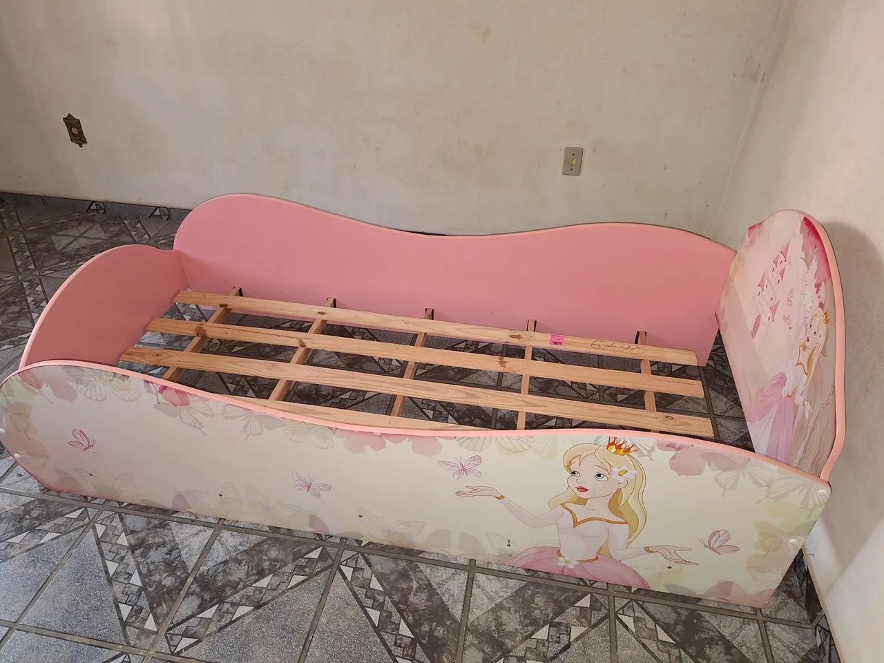 Cama de princesa com colchão  - Foto 2
