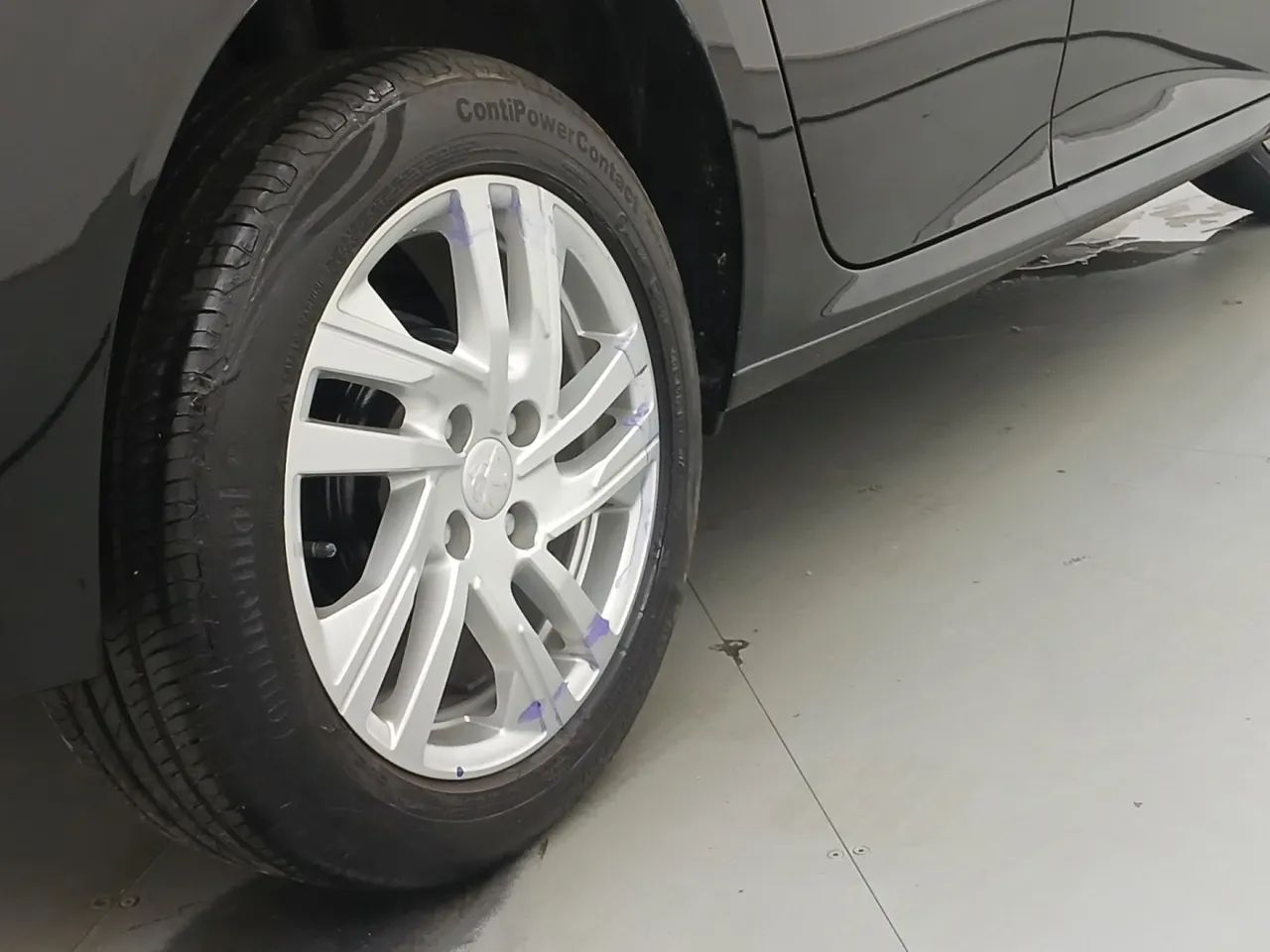 Peugeot 208 Active 1.6 Flex 16V 5p Aut., foto 14 de 18