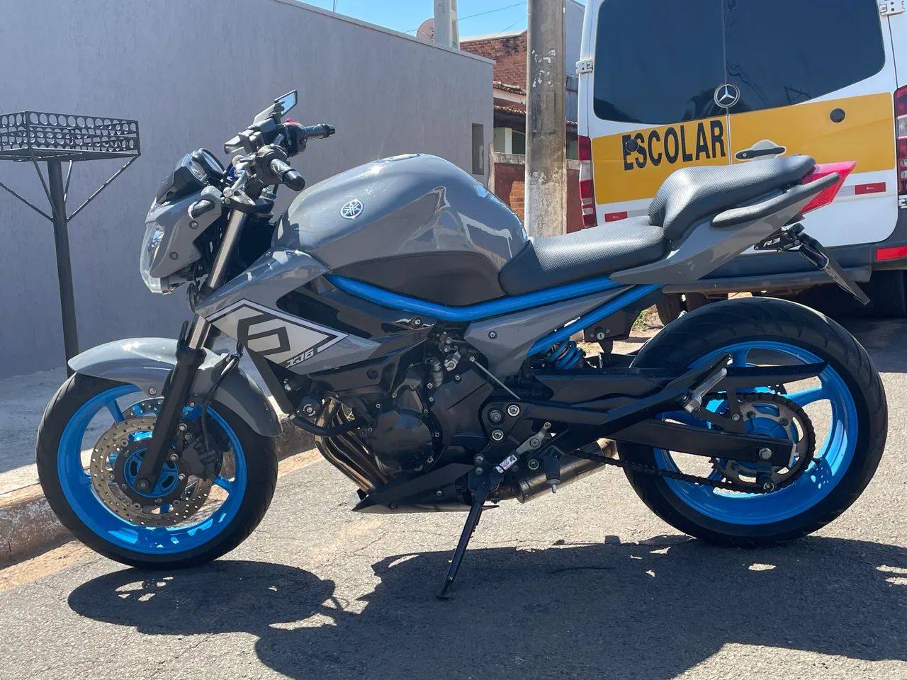 Xj6 2018  aceito troca  - Foto 3