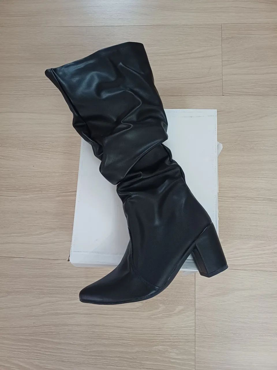 Bota feminina cano longo 