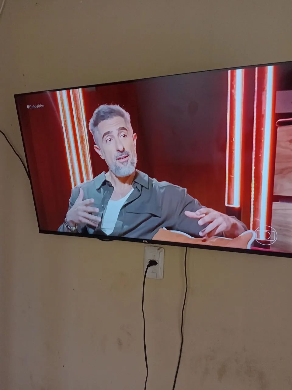 Vendo tv EFL 43 polegadas  - Foto 3
