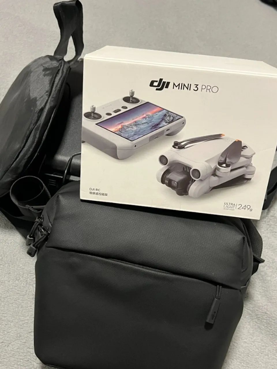 DJI Mini 3 Pro Fly More Combo com 3 baterias + DJI RC 