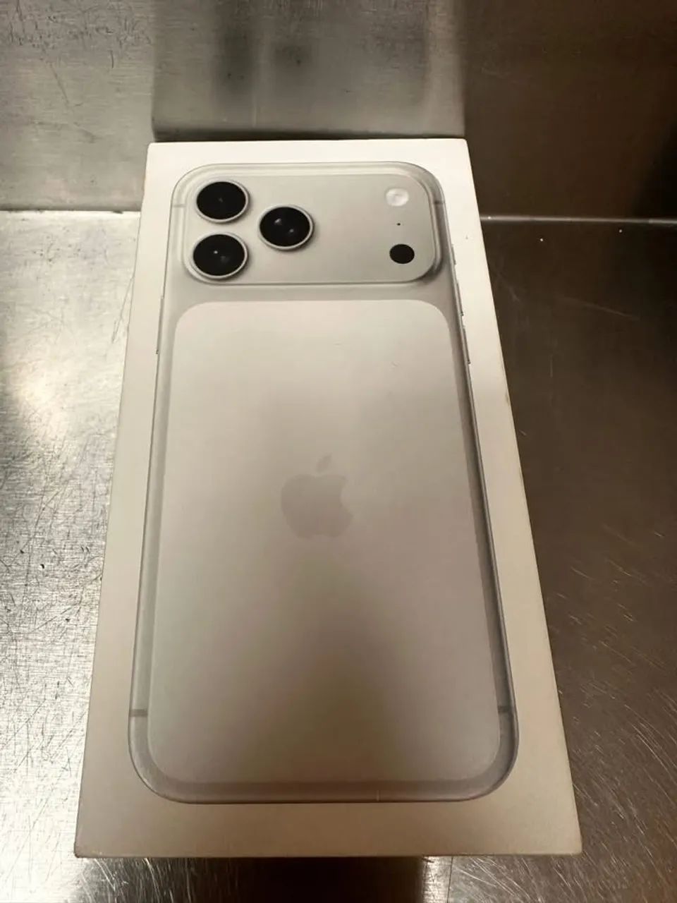 iPhone 17 Pro Max 512 GB Silver - Celulares e Smartphones