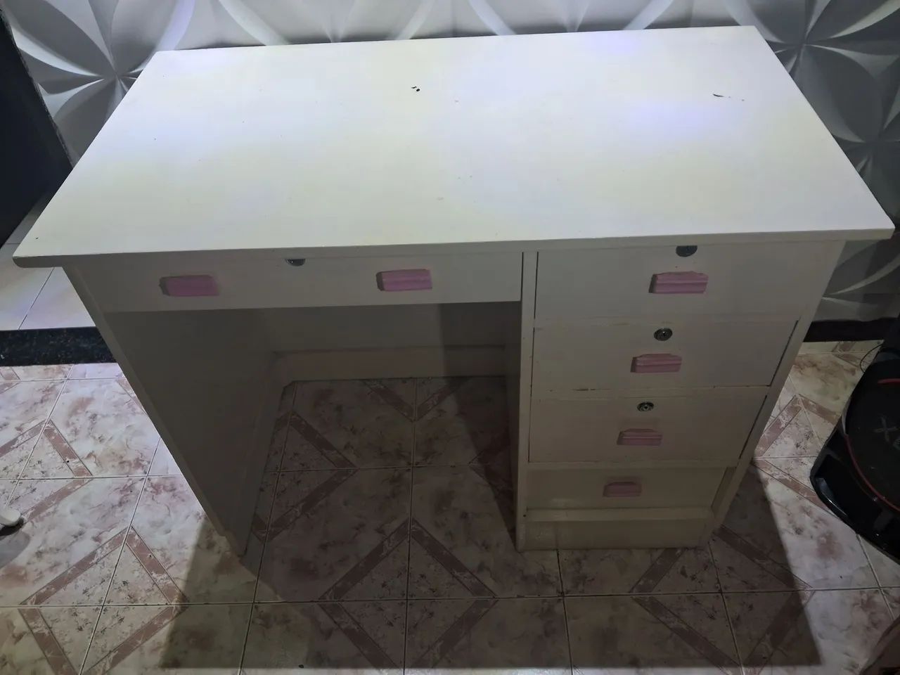 Escrivaninha promoção pra vender rápido  - Foto 2
