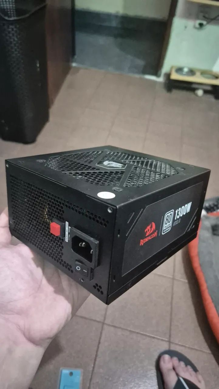 Fonte Gamer 1300W 80 Plus Platinum - Foto 2