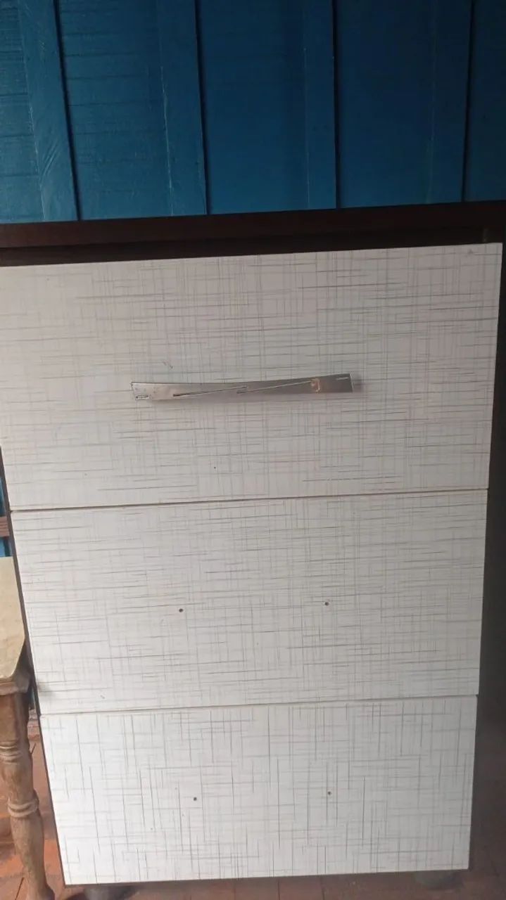 Cômoda 3 gavetas 