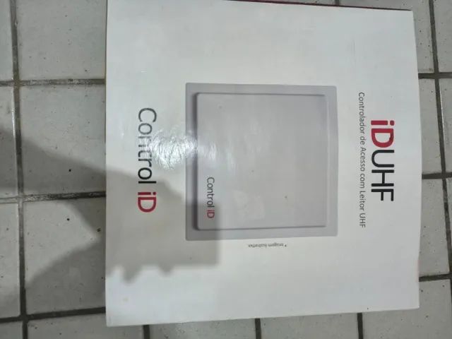 Antena control ID UHF