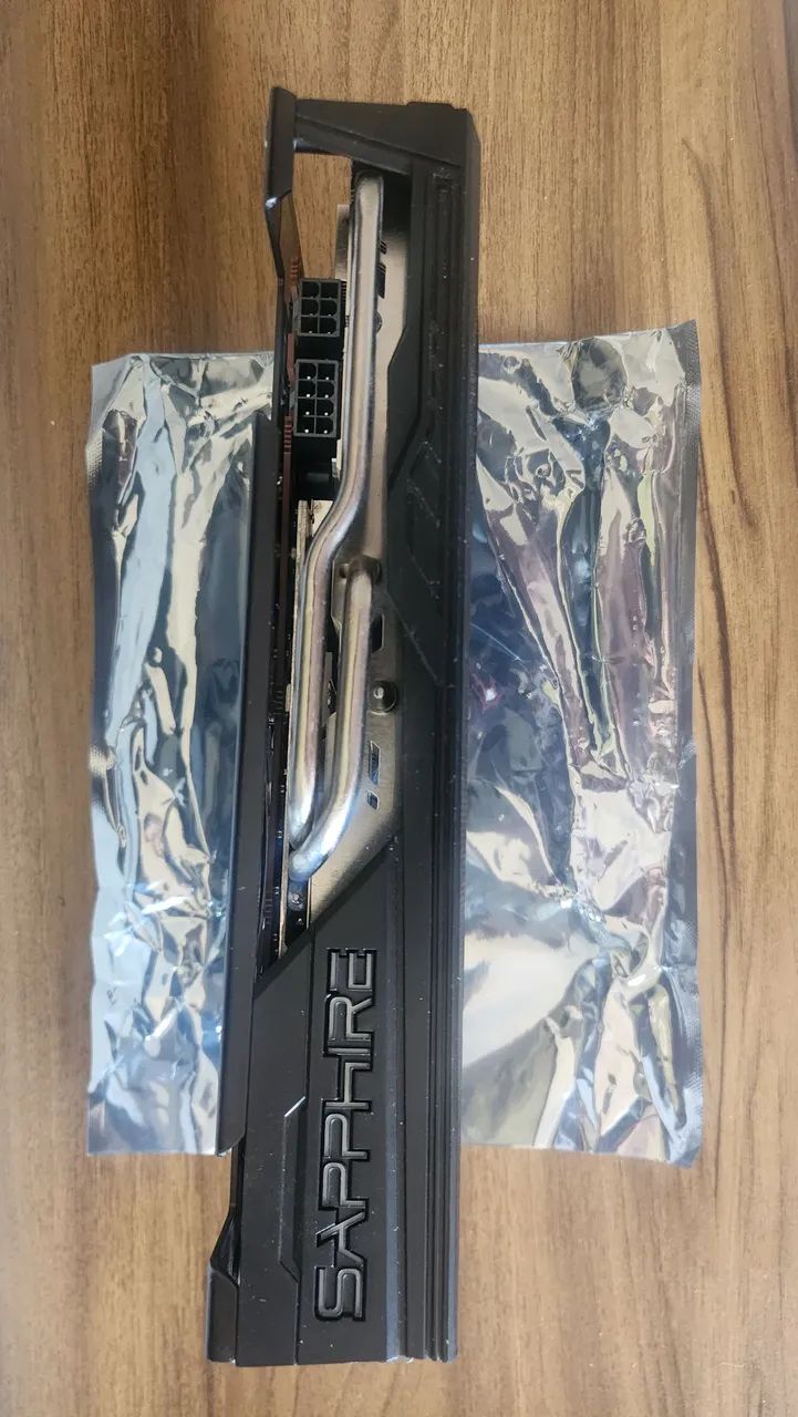 RX 5700 XT Sapphire Pulse - Foto 3