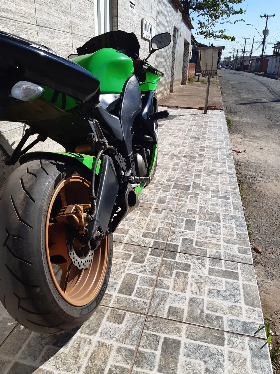 Motos Kawasaki Ninja 2005 no Brasil