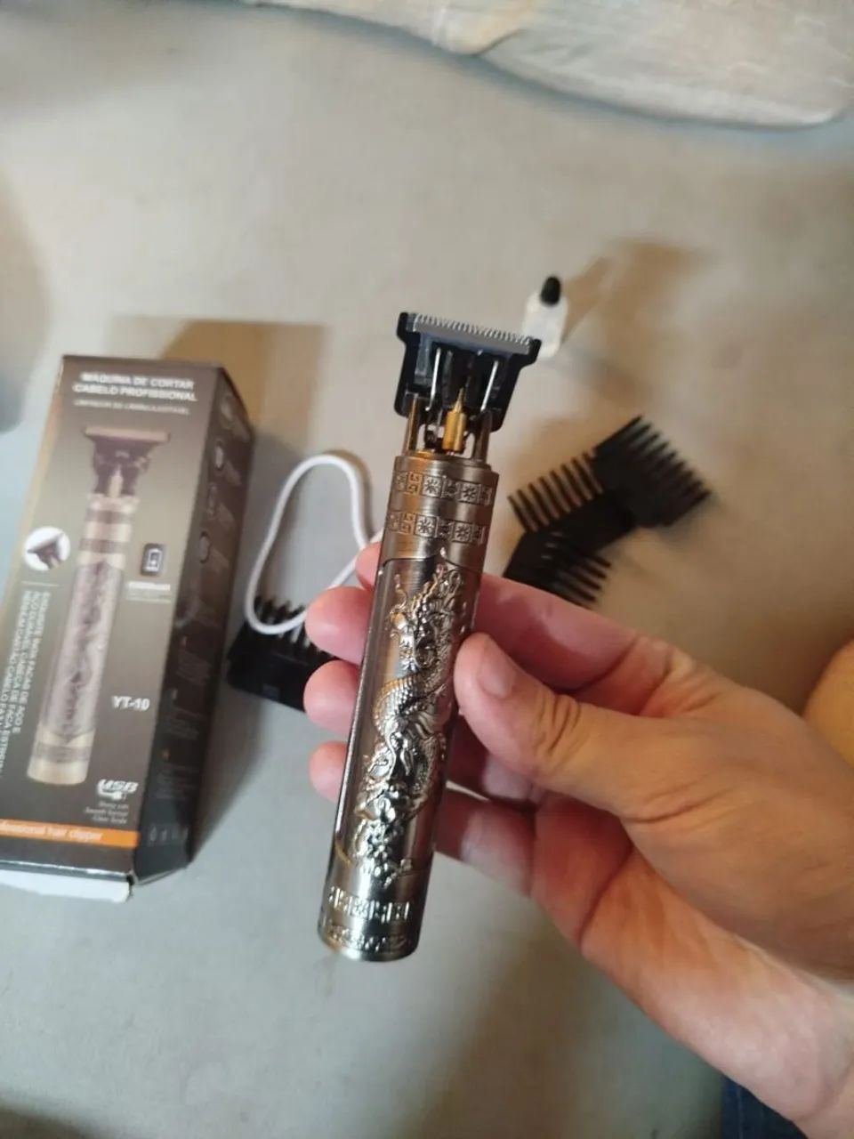Vendo máquina de cortar cabelo 