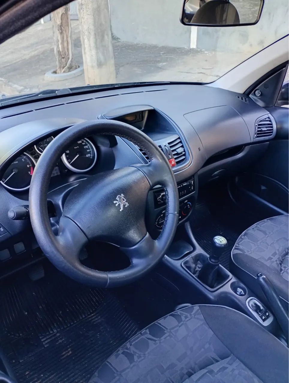 Peugeot 207 2010