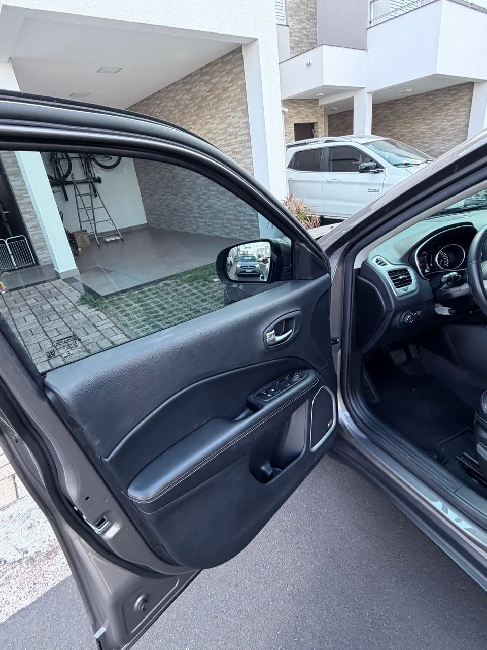 Jeep Compass Longitude 2.0 4X2 Flex 16V Aut. 2019 - Foto 5