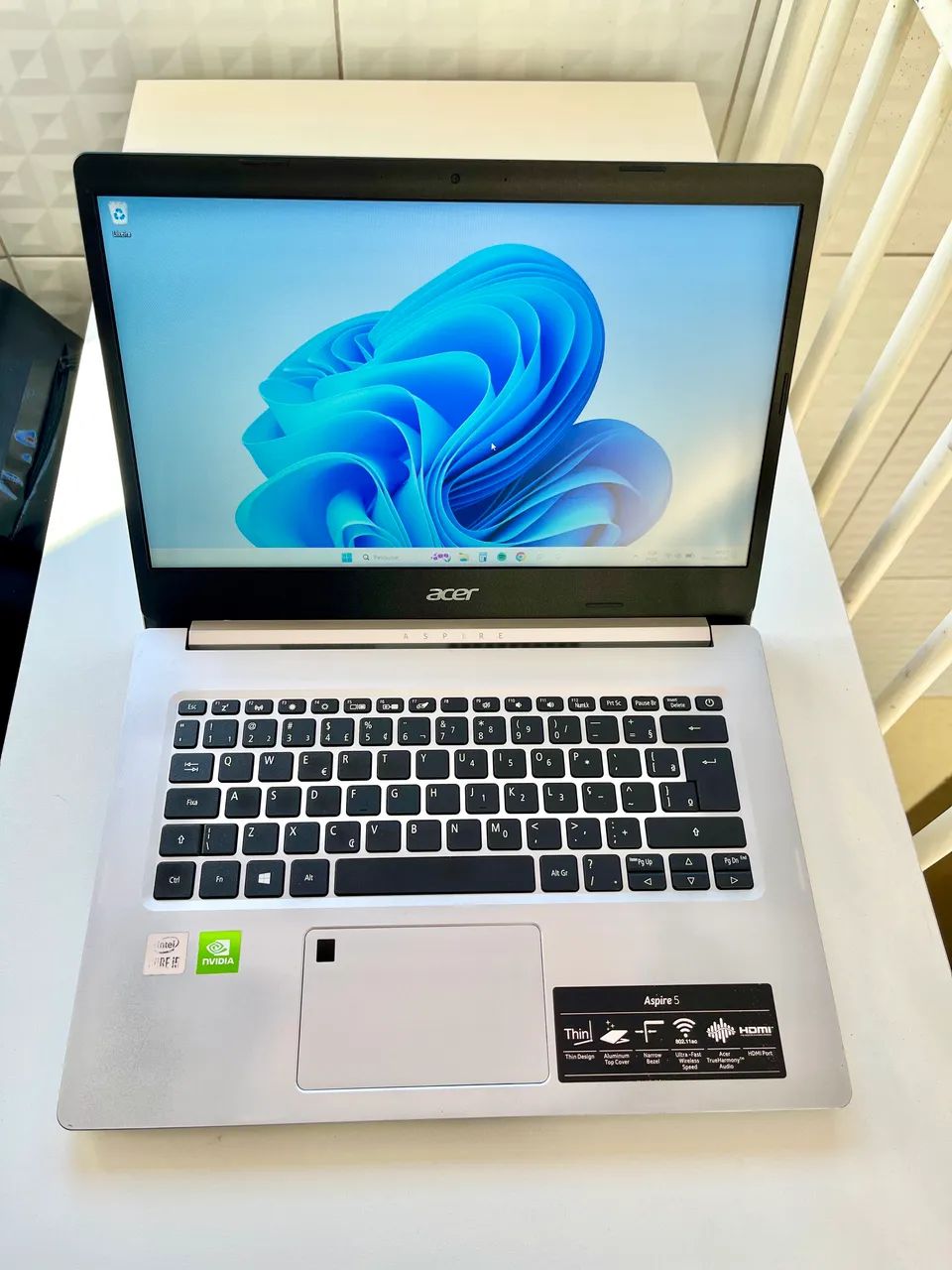 ACER ASPIRE 5 - i5 10 ger - 8gb ram 256ssd - 2gb placa de video