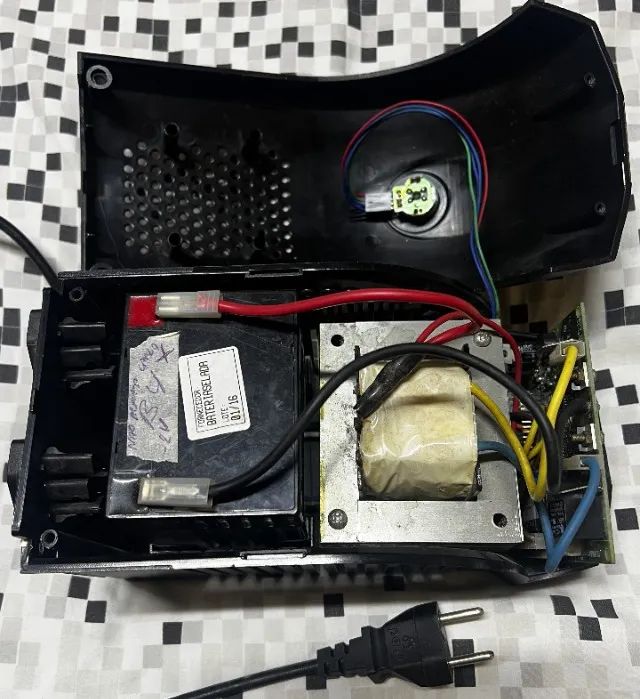No break Ts Shara UPS Mini 500VA / com defeito /  - Foto 3