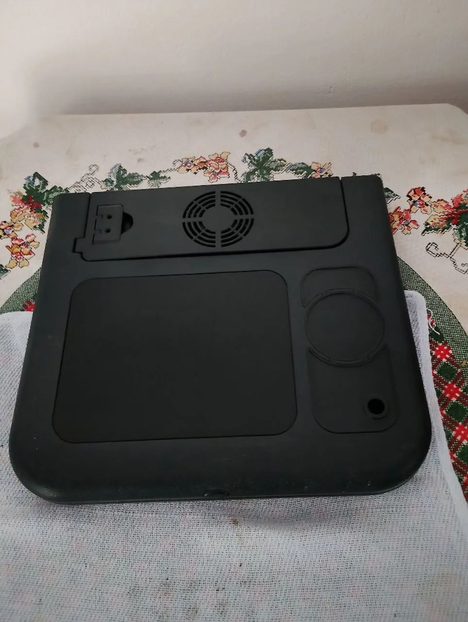 Mesa portátil e dobrável, com 2 ventiladores para Notebook.
