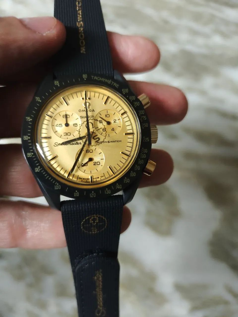 Relógio Omega Swatch moonshine gold