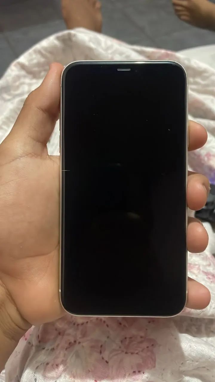 iPhone 11, 64 GB (disponível)!