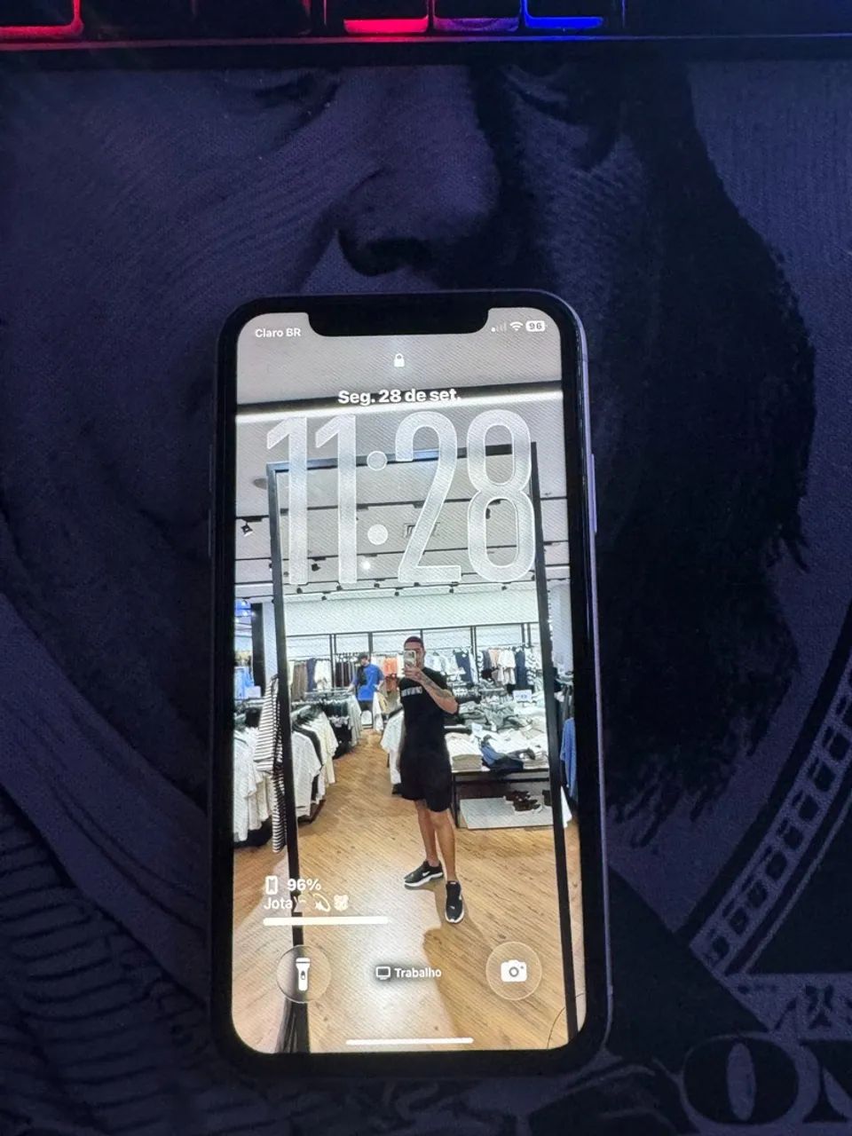 iPhone 11 64g - Foto 2