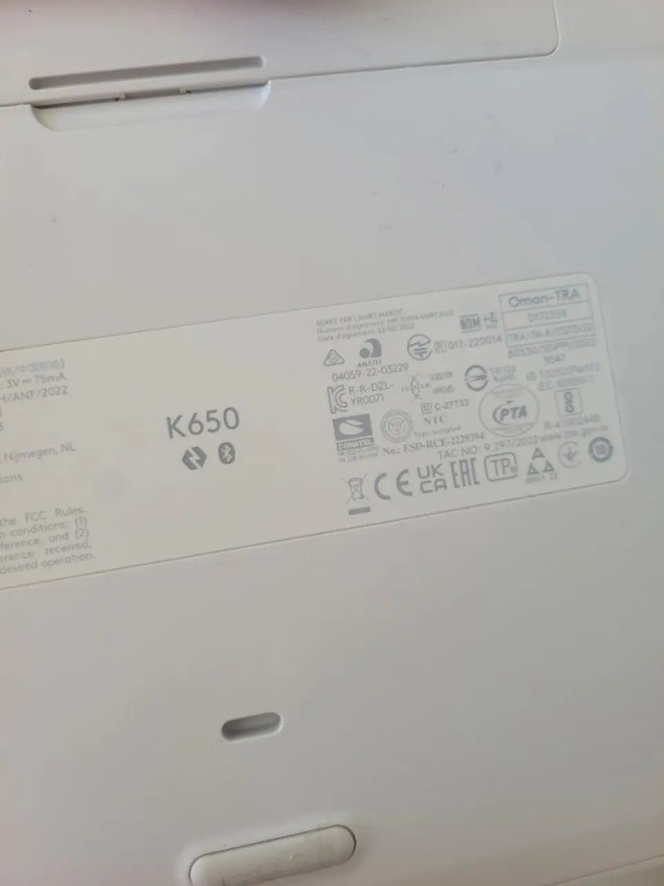 Teclado Logitech Bluetooth em perfeito estado - Foto 4