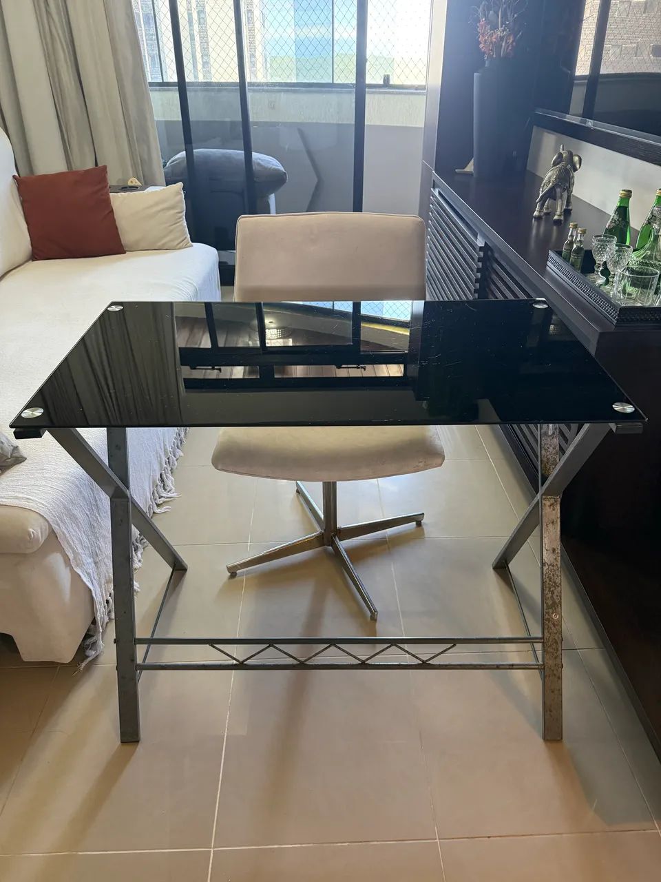 Vendo Mesa de estudo + cadeira em excelente estado