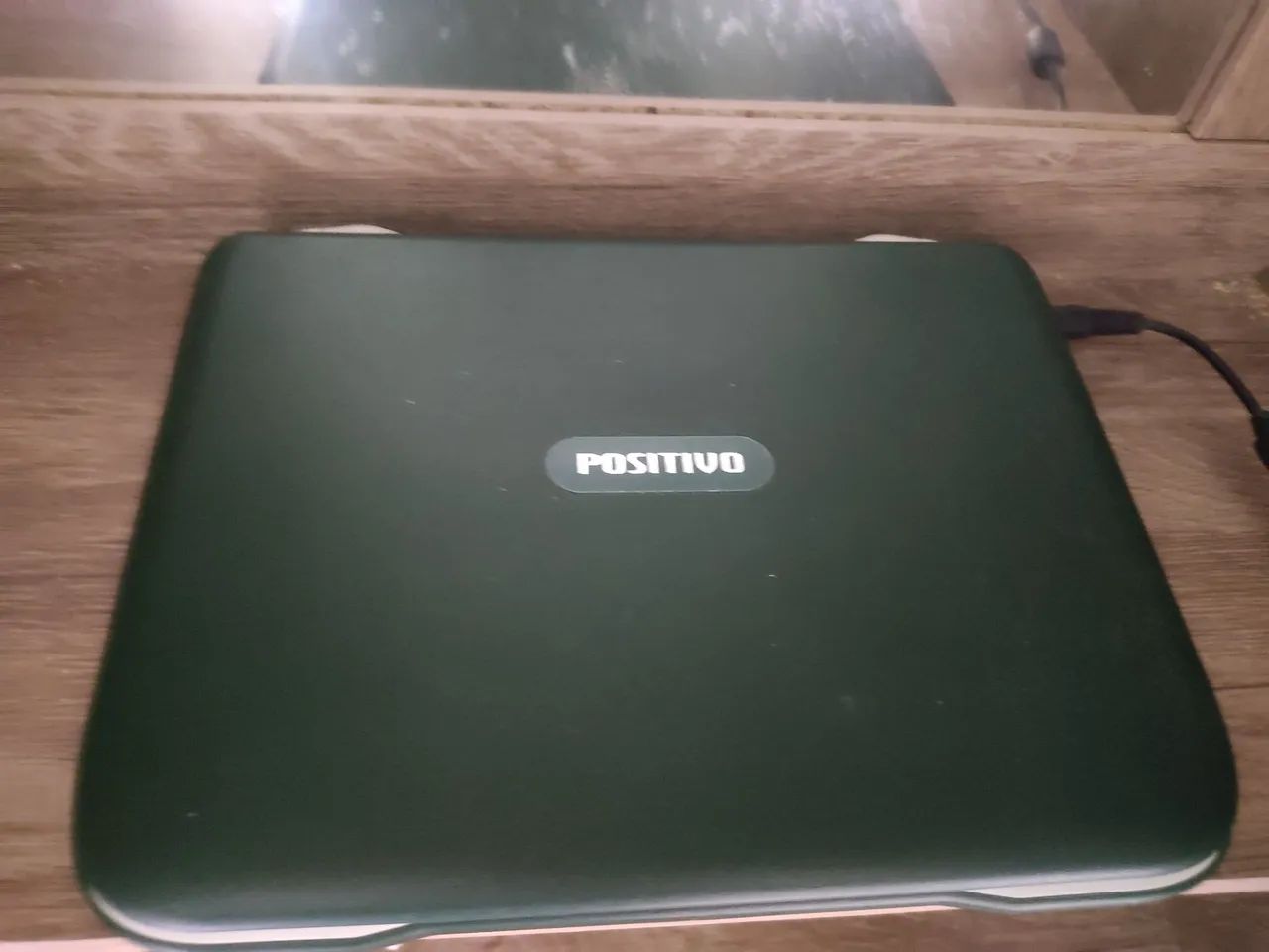 VENDO NETBOOK POSITIVO NOVO, SEM USO 