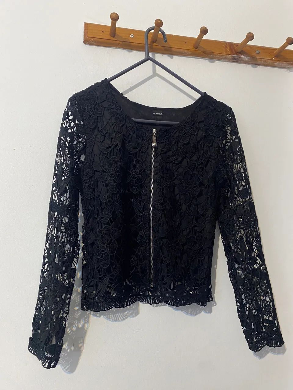 Blusa de Renda Manga Longa - Foto 2