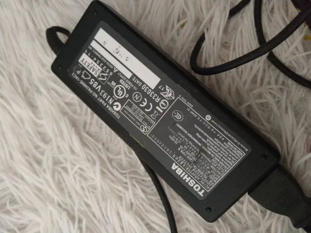 Fonte Carregador Notebook Toshiba 