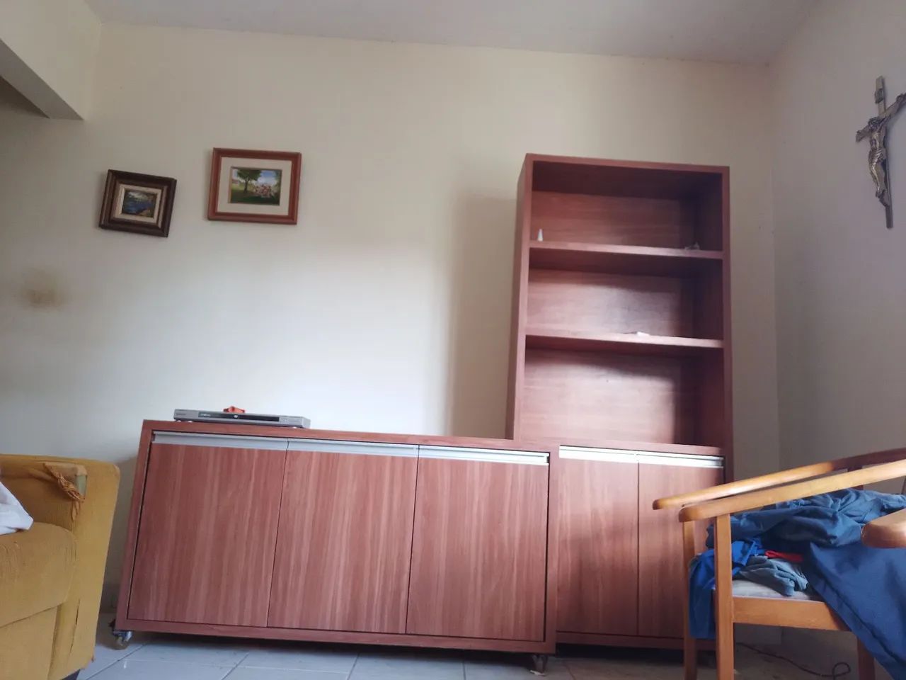 Vendo essa estante  - Foto 3