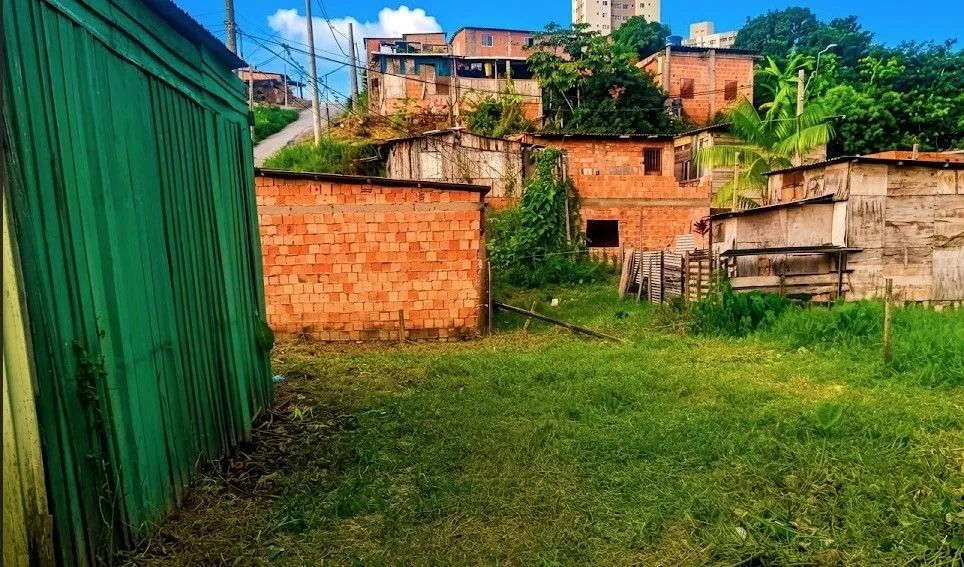 Vendo casa de madeira  - Foto 2