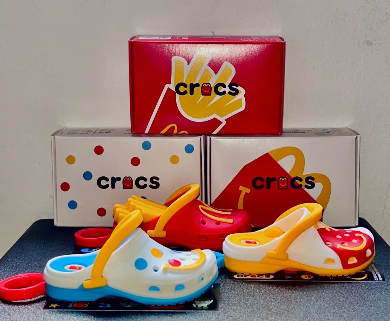 CROCS MC DONALDS