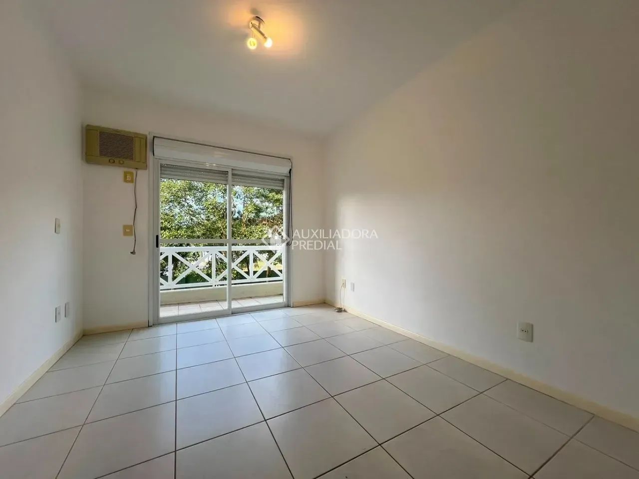 Imóvel para aluguel possui 120 metros quadrados com 2 quartos - Foto 3